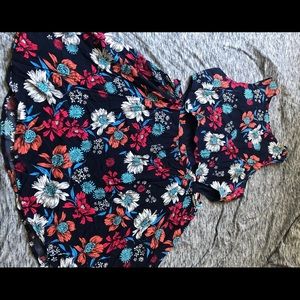 Women’s plus size floral dress